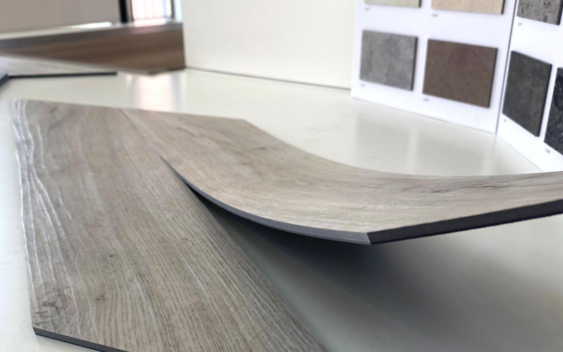 Loose lay flooring in herringbone pattern