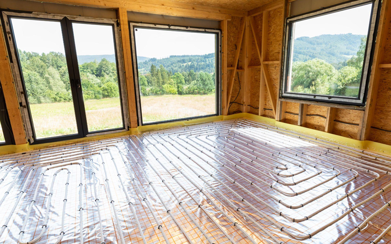  Floor heating system during the installation of pipes